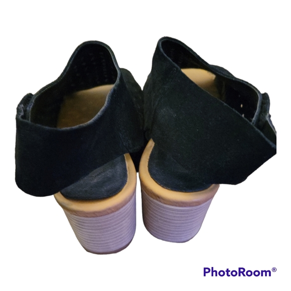 Korks Women 7 Black Suede Leather Perforated Slingback Cayleigh Sandals Open Toe - Picture 2 of 7